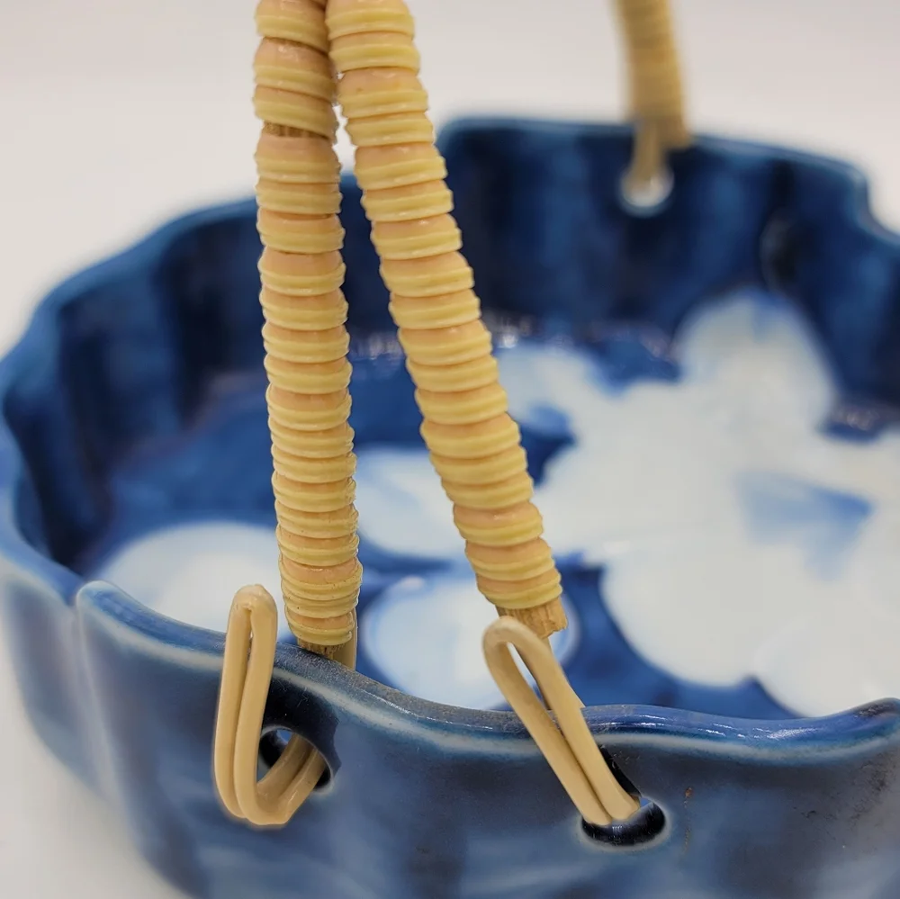 Ceramic Lotus Flower Scalloped Basket Bowl Blue & White Glaze Wicker Handle Vtg
